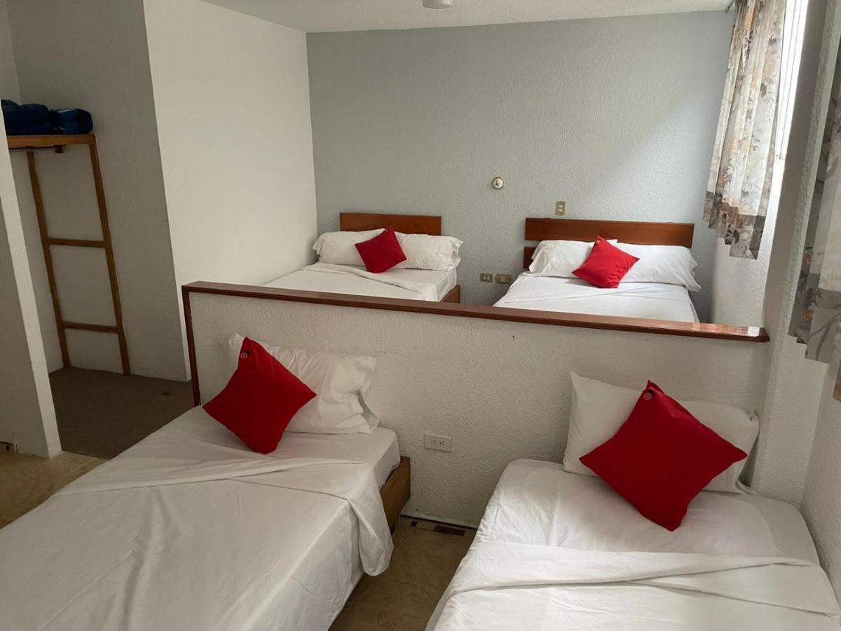 Hotel Italia 阿瓜斯卡达特斯 外观 照片